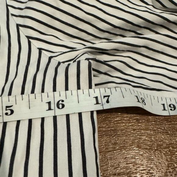 Express Ultimate Essential Black White Striped Button-Down Shirt S Office READ - Picture 7 of 9